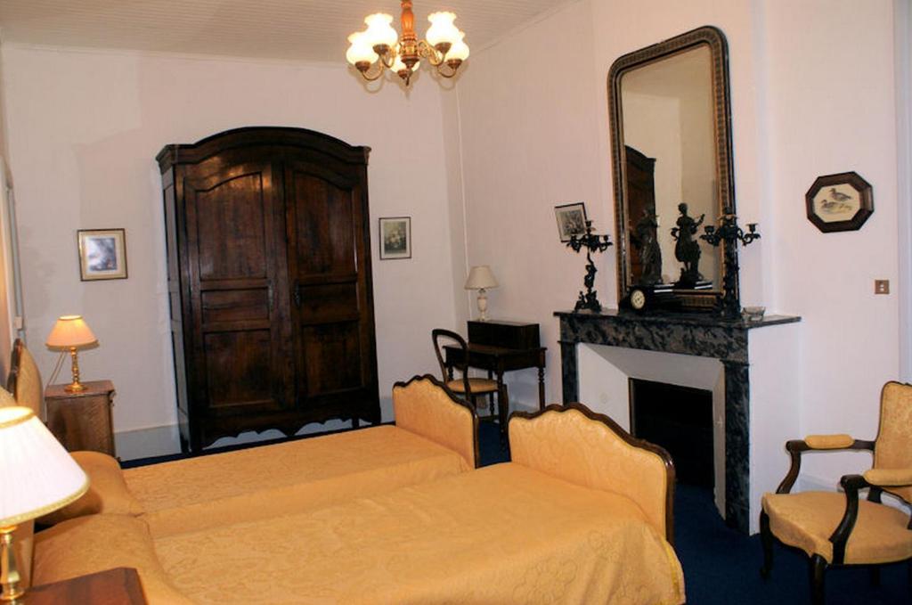 Chambres D'Hotes Chateau De Cavagnac Layrac Стая снимка